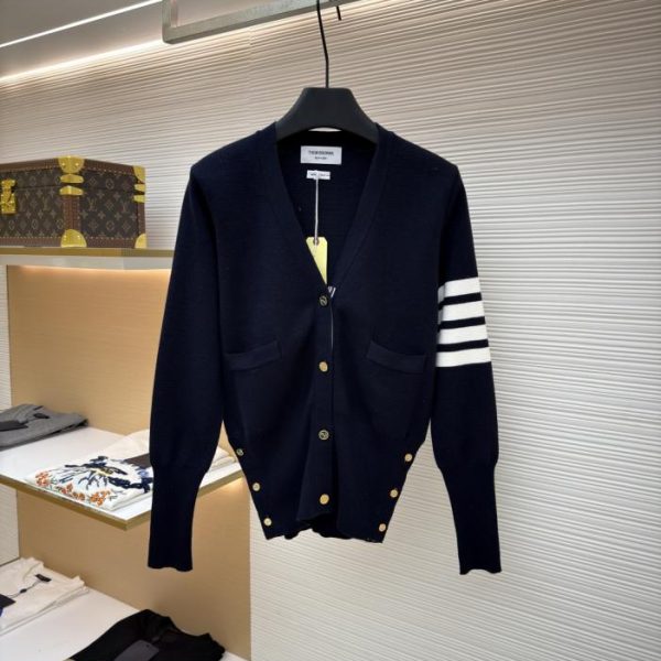 designer,replica,clothing,fake,1:1,lv,luxury,high quality THOM BROWNE Four-bar V-neck pocket wool cardigan (B1A9C)
