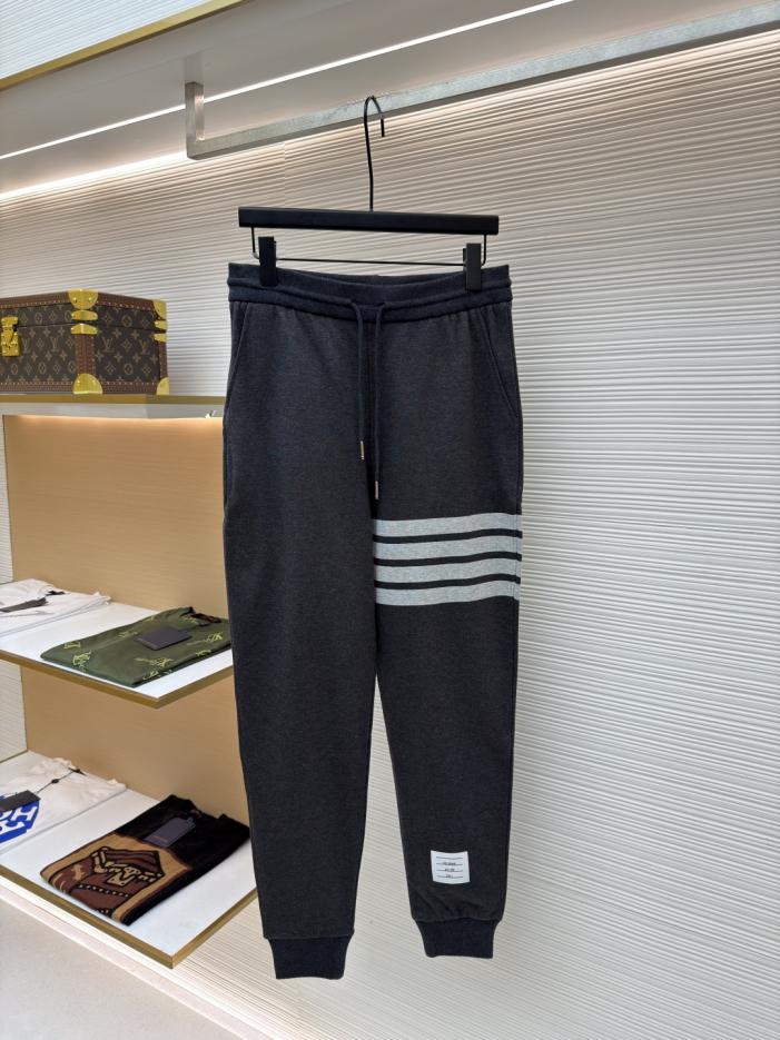 designer,replica,clothing,fake,1:1,lv,luxury,high quality Thom Browne classic four-bar sweatpants (9T7HM) designer,replica,clothing,fake,1:1,lv,luxury,high quality Thom Browne classic four-bar sweatpants (9T7HM)