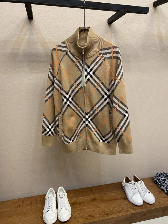 designer,replica,clothing,fake,1:1,lv,luxury,high quality Burberry zipper stand collar knitted jacket (UJA7B) designer,replica,clothing,fake,1:1,lv,luxury,high quality Burberry zipper stand collar knitted jacket (UJA7B)