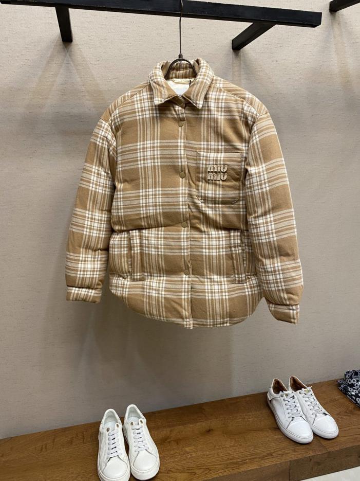 designer,replica,clothing,fake,1:1,lv,luxury,high quality Miu Miu Autumn/Winter New Arrival Plaid Shirt Logo Down Jacket (K9W6K) designer,replica,clothing,fake,1:1,lv,luxury,high quality Miu Miu Autumn/Winter New Arrival Plaid Shirt Logo Down Jacket (K9W6K)