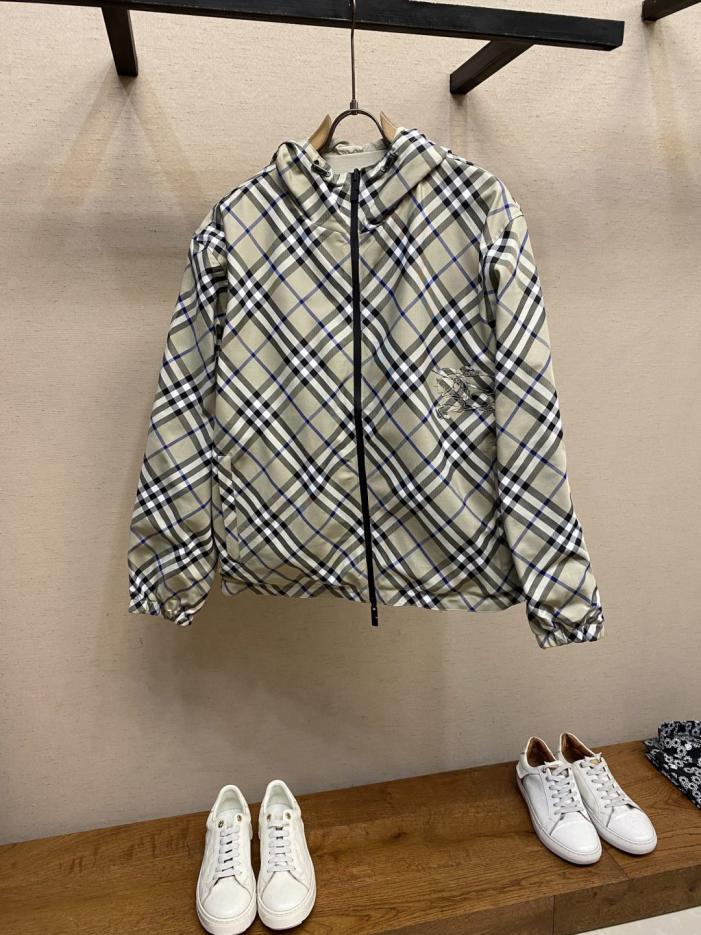 designer,replica,clothing,fake,1:1,lv,luxury,high quality Burberry double-sided Burberry check technical fabric hooded zipper jacket (AQVKM) designer,replica,clothing,fake,1:1,lv,luxury,high quality Burberry double-sided Burberry check technical fabric hooded zipper jacket (AQVKM)