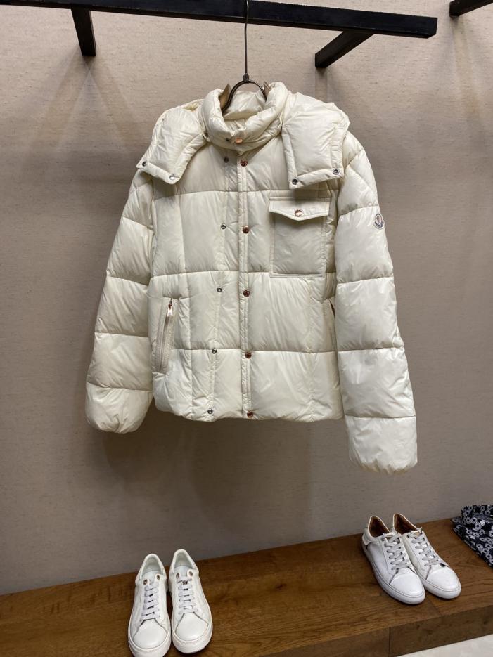 designer,replica,clothing,fake,1:1,lv,luxury,high quality Moncler’s new Serfanto hooded button-down unisex down jacket (G7VJO) designer,replica,clothing,fake,1:1,lv,luxury,high quality Moncler’s new Serfanto hooded button-down unisex down jacket (G7VJO)