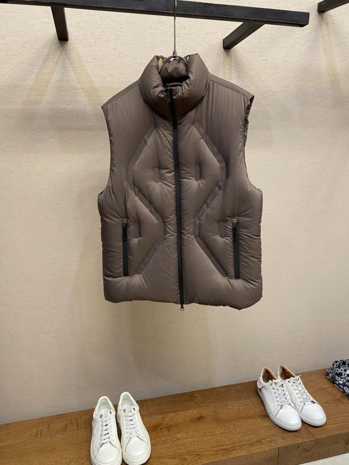designer,replica,clothing,fake,1:1,lv,luxury,high quality Zegna Metal Nylon Direct Filled Goose Down Stand Collar Down Vest (Z7EEB) designer,replica,clothing,fake,1:1,lv,luxury,high quality Zegna Metal Nylon Direct Filled Goose Down Stand Collar Down Vest (Z7EEB)