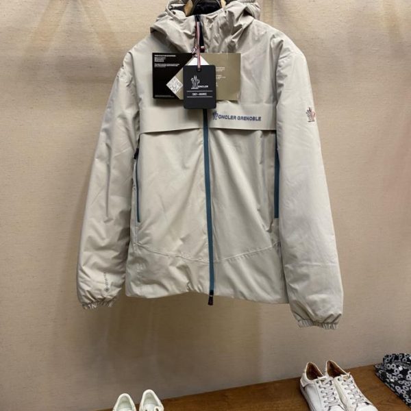 designer,replica,clothing,fake,1:1,lv,luxury,high quality Moncler Grenoble Men’s Hooded Ski Jacket (N529V)