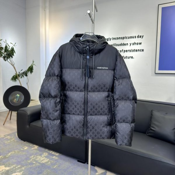 designer,replica,clothing,fake,1:1,lv,luxury,high quality LV all-over monogram goose down jacket (DE9VB)