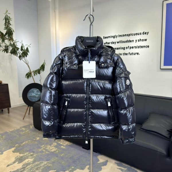 designer,replica,clothing,fake,1:1,lv,luxury,high quality Moncler Maya goose down jacket with shiny finish (FBA65)