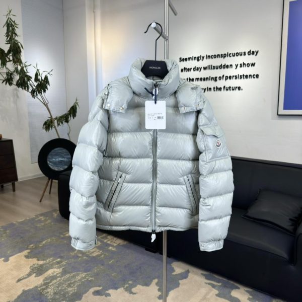 designer,replica,clothing,fake,1:1,lv,luxury,high quality Moncler Maya goose down jacket with shiny finish (FEKA9)