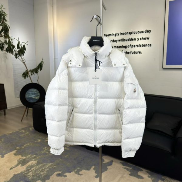 designer,replica,clothing,fake,1:1,lv,luxury,high quality Moncler Maya goose down jacket with shiny finish (Z3GGD)