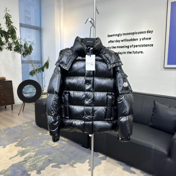 designer,replica,clothing,fake,1:1,lv,luxury,high quality Moncler Maya 70th Anniversary Limited Edition Oil-Finished Down Jacket (LELBG)