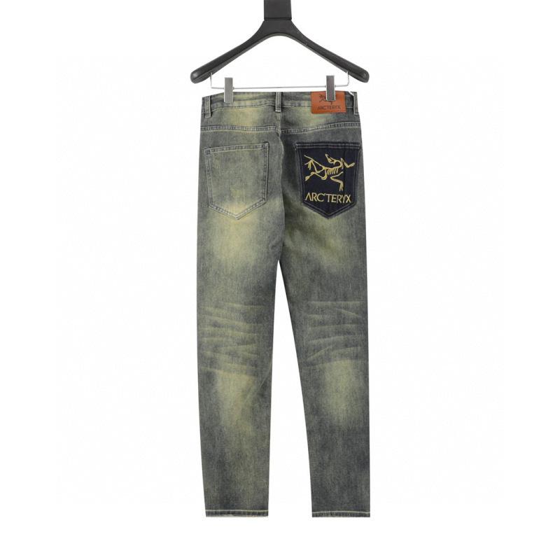 designer,replica,clothing,fake,1:1,lv,luxury,high quality ARC’ TERYX Embossed Print Jeans (7C14) designer,replica,clothing,fake,1:1,lv,luxury,high quality ARC’ TERYX Embossed Print Jeans (7C14)