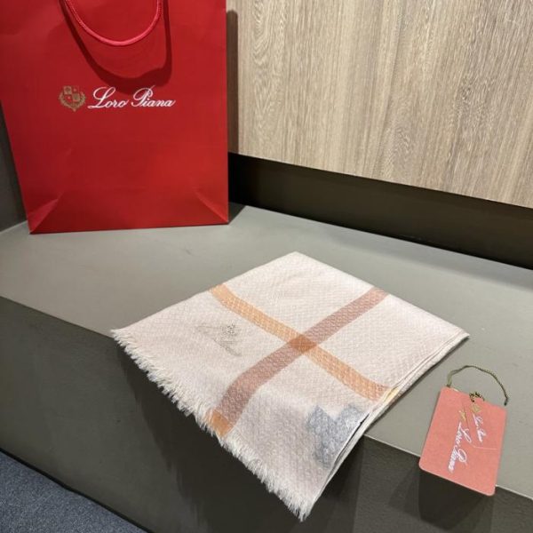 designer,replica,clothing,fake,1:1,lv,luxury,high quality Loro Piana handkerchief, sophisticated color scheme, 100% water-soluble wool (BALS2).