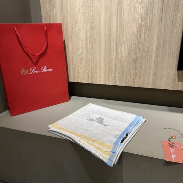 designer,replica,clothing,fake,1:1,lv,luxury,high quality Loro Piana Cashmere Solid Color Bordered Small Square Scarf (MVG1L)