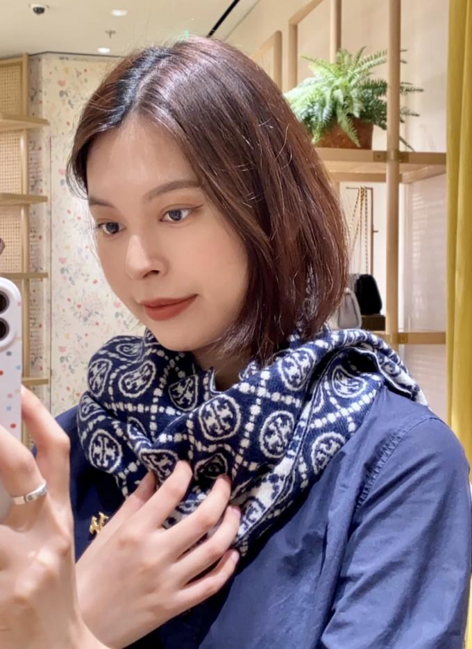 designer,replica,clothing,fake,1:1,lv,luxury,high quality TORY BURCH T MONOGRAM Jacquard Large Long Scarf (ZQX0O) designer,replica,clothing,fake,1:1,lv,luxury,high quality TORY BURCH T MONOGRAM Jacquard Large Long Scarf (ZQX0O)
