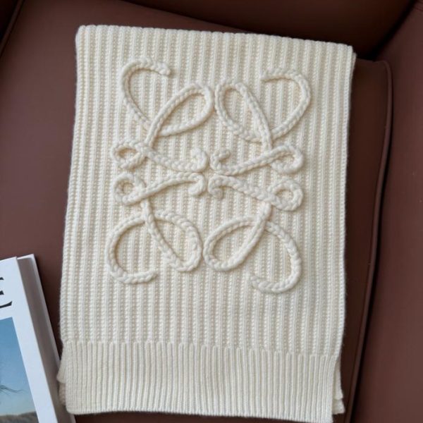 designer,replica,clothing,fake,1:1,lv,luxury,high quality Pearl White LOEWE Autumn/Winter Knitted Scarf (JCQK1)