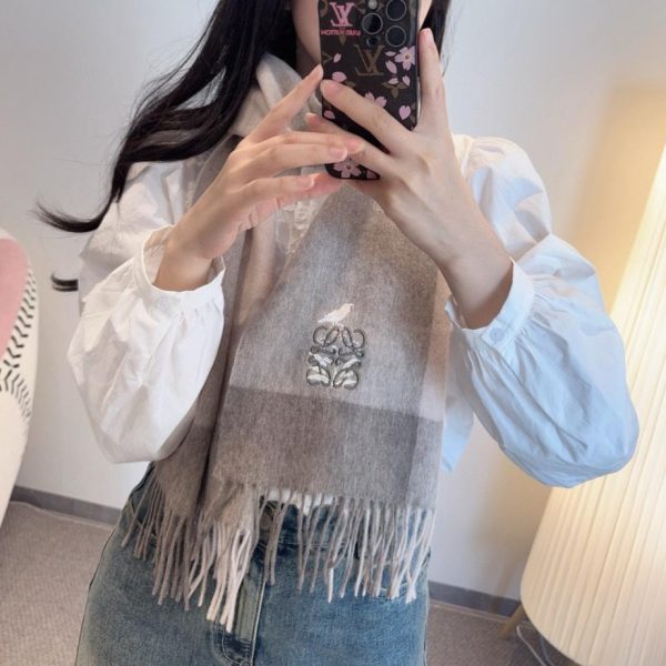designer,replica,clothing,fake,1:1,lv,luxury,high quality Loewe’s gentle reversible scarf (N2MTJ)