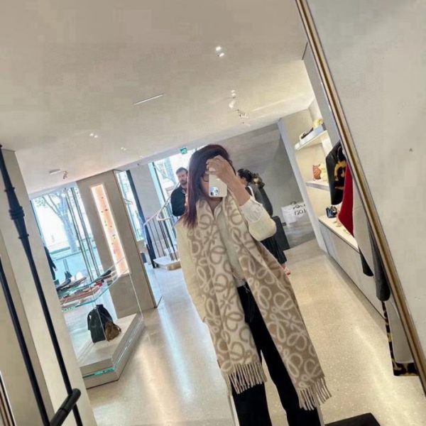 designer,replica,clothing,fake,1:1,lv,luxury,high quality Loewe’s new wool and mohair scarf (V2C1S)