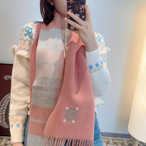 designer,replica,clothing,fake,1:1,lv,luxury,high quality Loewe’s gentle reversible scarf (HIVGW)