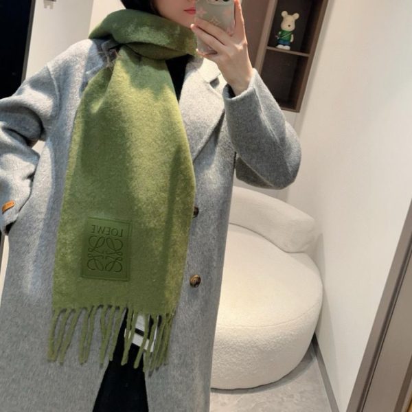 designer,replica,clothing,fake,1:1,lv,luxury,high quality Loewe’s new colorful mohair scarf (HLTVX)
