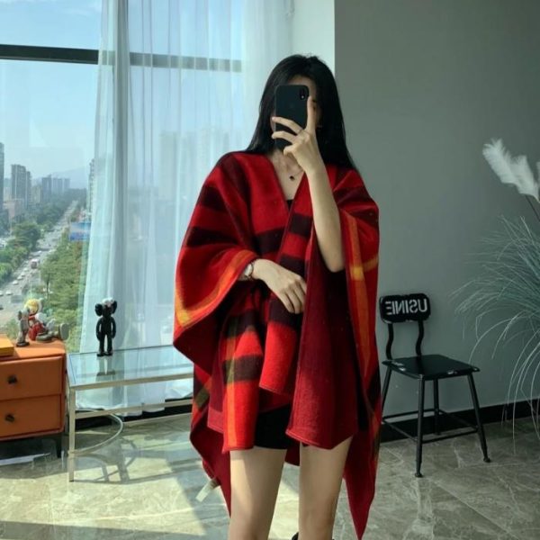 designer,replica,clothing,fake,1:1,lv,luxury,high quality Burberry Reversible Cape, 100% Pure Cashmere (T7T8K)