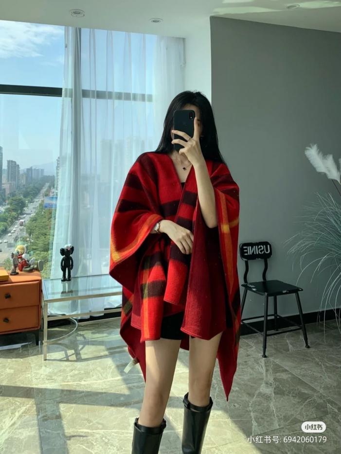 designer,replica,clothing,fake,1:1,lv,luxury,high quality Burberry Reversible Cape, 100% Pure Cashmere (3D6DX) designer,replica,clothing,fake,1:1,lv,luxury,high quality Burberry Reversible Cape, 100% Pure Cashmere (3D6DX)