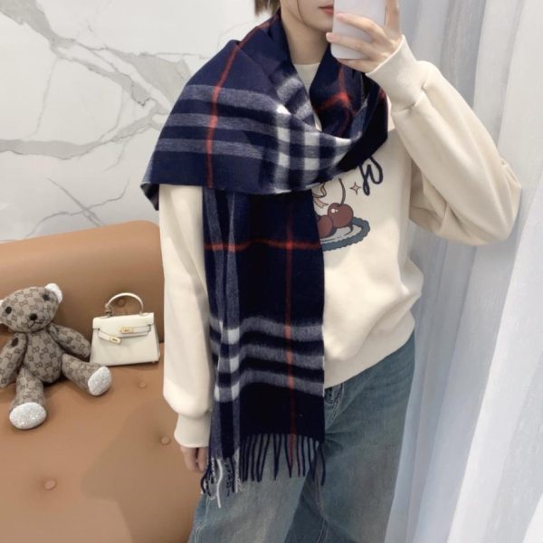 designer,replica,clothing,fake,1:1,lv,luxury,high quality Burberry’s classic cashmere check scarf (5YSA7)