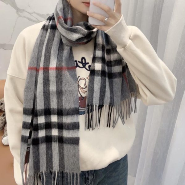 designer,replica,clothing,fake,1:1,lv,luxury,high quality Burberry’s classic cashmere check scarf (E0W0Y)