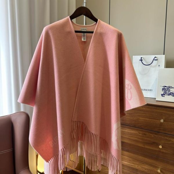 designer,replica,clothing,fake,1:1,lv,luxury,high quality Coupled Pink Burberry Equestrian Cashmere Blend Shawl (JRVI9)