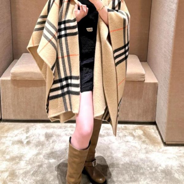 designer,replica,clothing,fake,1:1,lv,luxury,high quality Burberry embroidered cape (FAM6T)