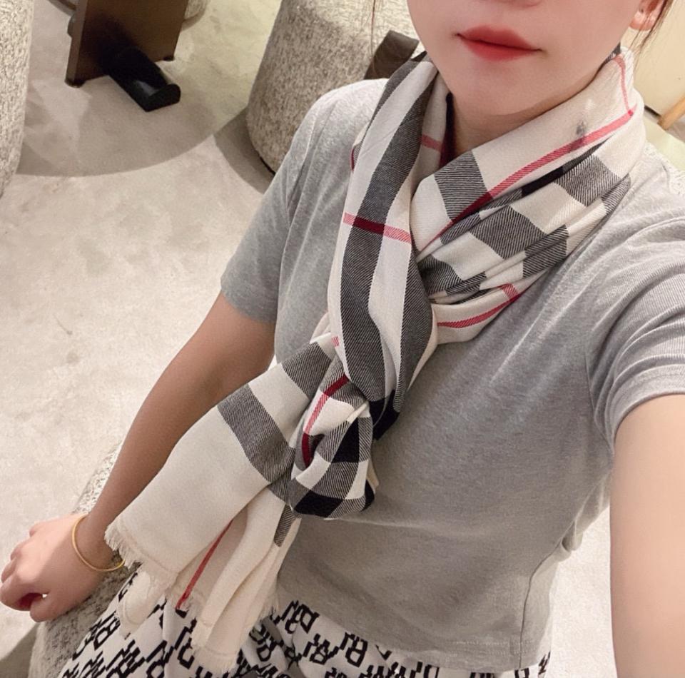 designer,replica,clothing,fake,1:1,lv,luxury,high quality Burberry scarf (EEH0H) designer,replica,clothing,fake,1:1,lv,luxury,high quality Burberry scarf (EEH0H)