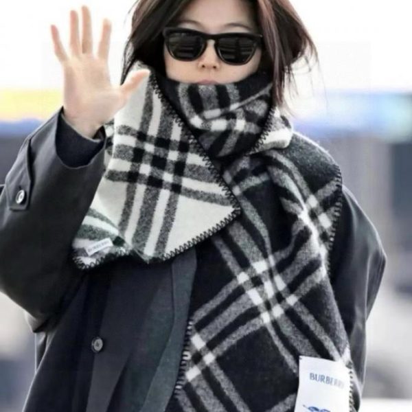 designer,replica,clothing,fake,1:1,lv,luxury,high quality Burberry scarf, unisex style (DKI8M)