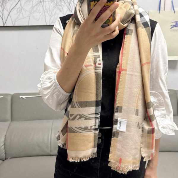 designer,replica,clothing,fake,1:1,lv,luxury,high quality BURBERRY Badge Scarf, Unisex Square Scarf (ANYFL)