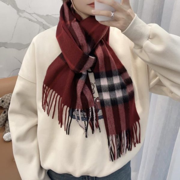 designer,replica,clothing,fake,1:1,lv,luxury,high quality Burberry’s classic cashmere check scarf (H06MV)