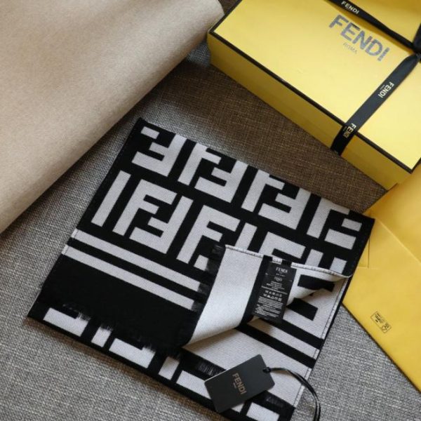 designer,replica,clothing,fake,1:1,lv,luxury,high quality Fendi’s latest classic scarf (IVBYG)