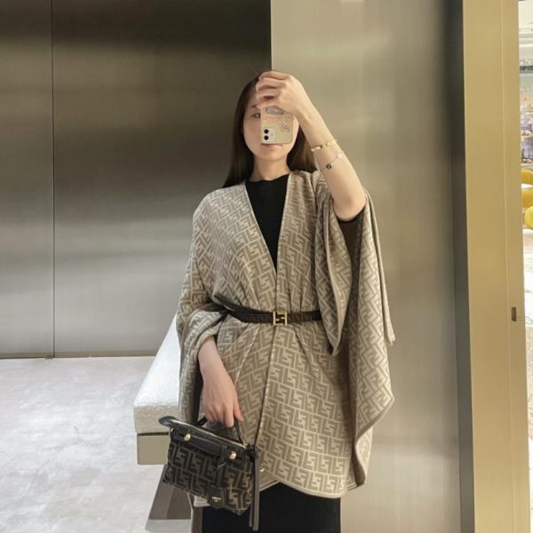 designer,replica,clothing,fake,1:1,lv,luxury,high quality Fendi shawl with classic FF logo all-over print (FVIU8)