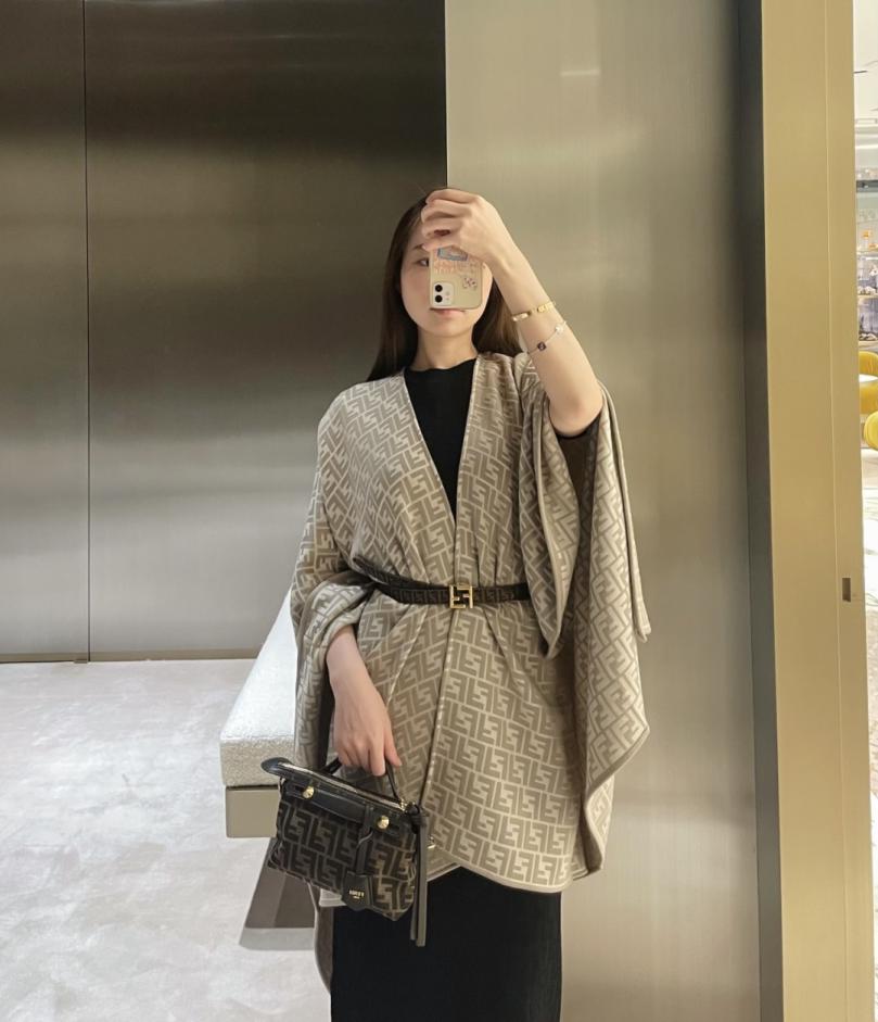 designer,replica,clothing,fake,1:1,lv,luxury,high quality Fendi shawl with classic FF logo all-over print (FVIU8) designer,replica,clothing,fake,1:1,lv,luxury,high quality Fendi shawl with classic FF logo all-over print (FVIU8)