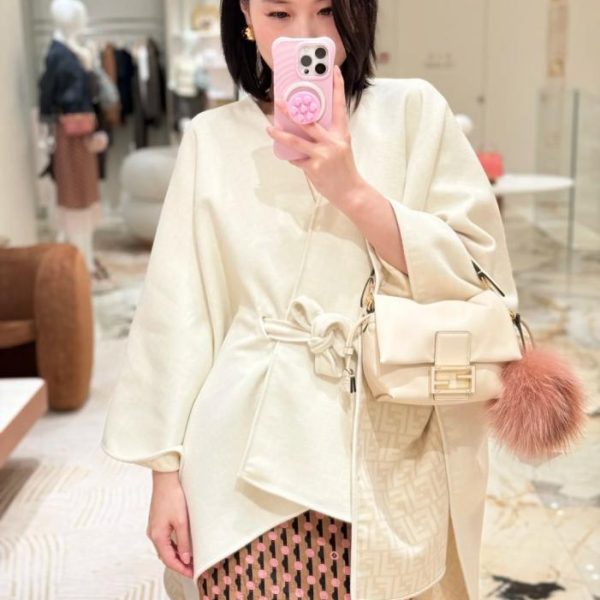 designer,replica,clothing,fake,1:1,lv,luxury,high quality Fendi belted cape, new reversible FF cape (6RLLF)