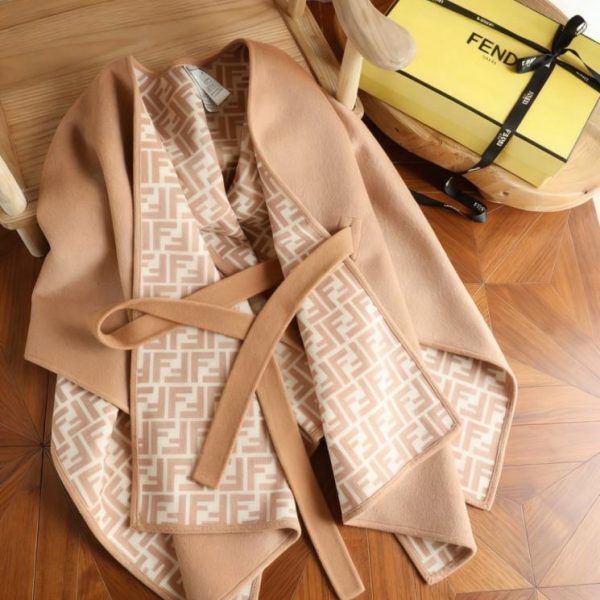 designer,replica,clothing,fake,1:1,lv,luxury,high quality Fendi belted cape, new reversible FF cape (TOGWK)