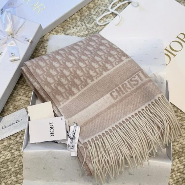 designer,replica,clothing,fake,1:1,lv,luxury,high quality Dior’s new Oblique print scarf (VKD03)