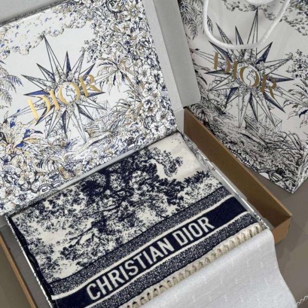 designer,replica,clothing,fake,1:1,lv,luxury,high quality Blue Dior Zoo Reversible Shawl (55 LIM)