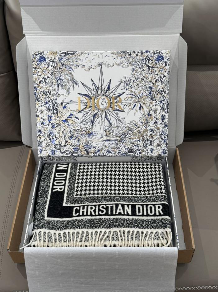 designer,replica,clothing,fake,1:1,lv,luxury,high quality Black and white Dior houndstooth reversible shawl (TCU4G) designer,replica,clothing,fake,1:1,lv,luxury,high quality Black and white Dior houndstooth reversible shawl (TCU4G)