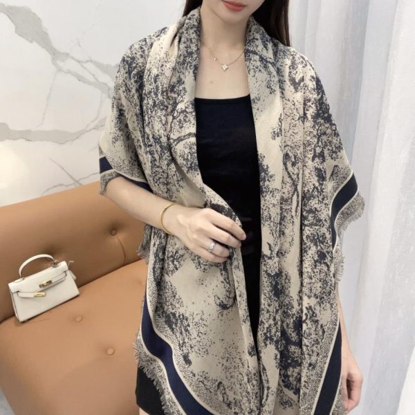 designer,replica,clothing,fake,1:1,lv,luxury,high quality Dior’s latest boutique style cashmere handkerchief, featuring jungle animal motifs, priced at 140 (ZOI0K).