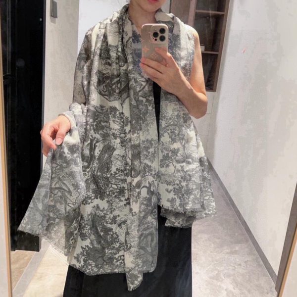 designer,replica,clothing,fake,1:1,lv,luxury,high quality Dior’s new Elegant Animal Jungle Silk Cashmere Scarf/Shawl (B09SO)