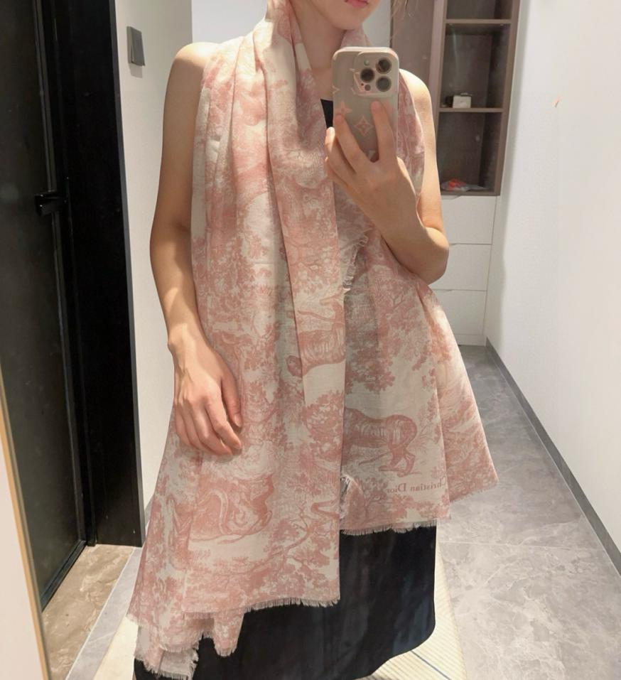 designer,replica,clothing,fake,1:1,lv,luxury,high quality Dior’s new Elegant Animal Jungle Silk Cashmere Scarf/Shawl (O7FD9) designer,replica,clothing,fake,1:1,lv,luxury,high quality Dior’s new Elegant Animal Jungle Silk Cashmere Scarf/Shawl (O7FD9)