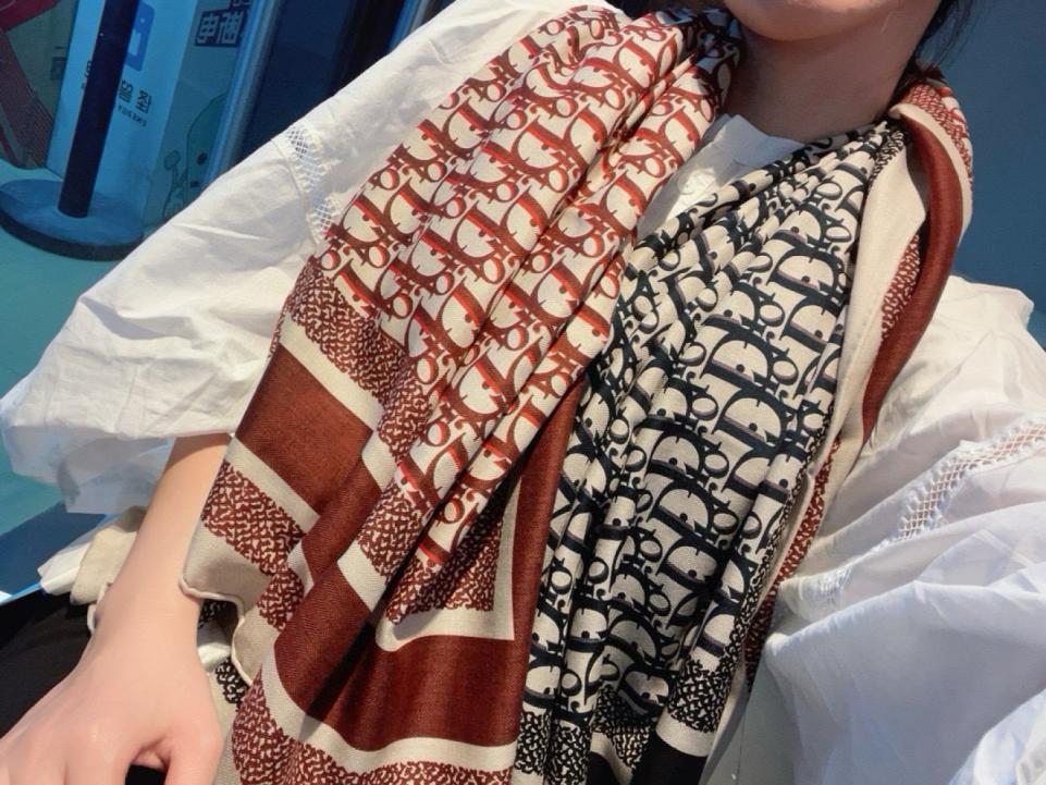 designer,replica,clothing,fake,1:1,lv,luxury,high quality Dior 140 Velvet Square Scarf, Reversible Cashmere Square Scarf (HO756) designer,replica,clothing,fake,1:1,lv,luxury,high quality Dior 140 Velvet Square Scarf, Reversible Cashmere Square Scarf (HO756)