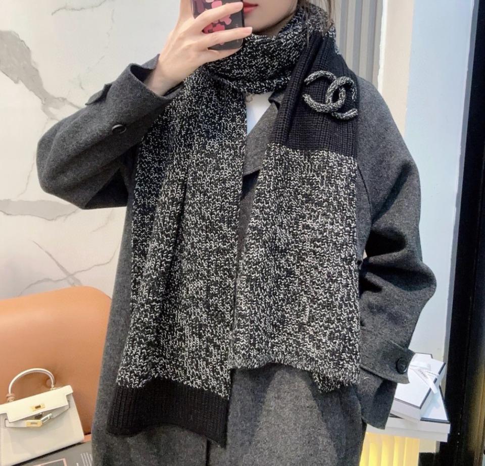 designer,replica,clothing,fake,1:1,lv,luxury,high quality CHANEL’s latest woven scarf collection (1BN4H) designer,replica,clothing,fake,1:1,lv,luxury,high quality CHANEL’s latest woven scarf collection (1BN4H)