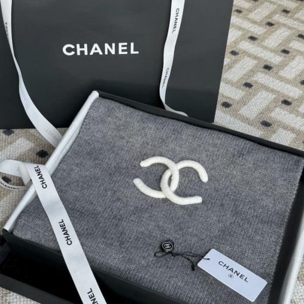 designer,replica,clothing,fake,1:1,lv,luxury,high quality Chanel Pineapple Quilted Reversible Scarf (ARV7D)
