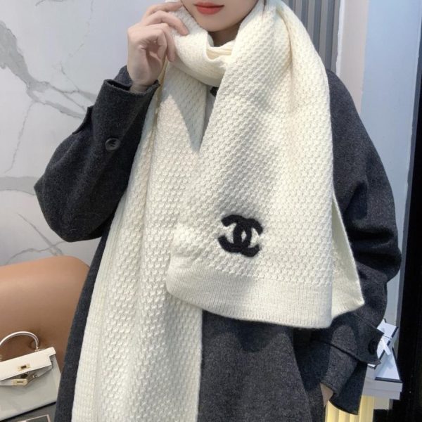 designer,replica,clothing,fake,1:1,lv,luxury,high quality CHANEL’s latest woven scarf collection (MCTMU) is now available at boutiques.