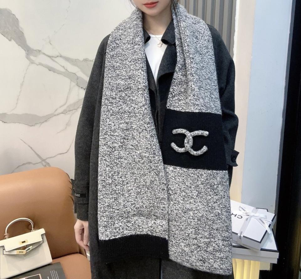 designer,replica,clothing,fake,1:1,lv,luxury,high quality CHANEL’s latest woven scarf collection (1BI5C) designer,replica,clothing,fake,1:1,lv,luxury,high quality CHANEL’s latest woven scarf collection (1BI5C)