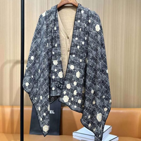 designer,replica,clothing,fake,1:1,lv,luxury,high quality Chanel Fall/Winter New Arrival: Tweed and Camellia – Double-sided Tone-on Scarf (9YSQV)