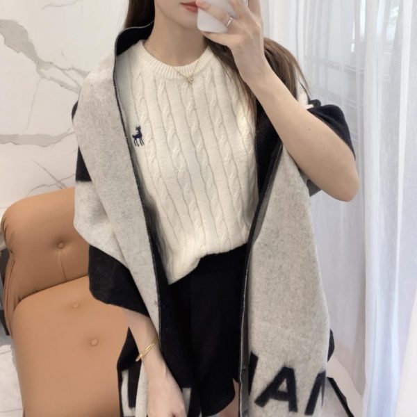 designer,replica,clothing,fake,1:1,lv,luxury,high quality Chanel’s new color-blocked cashmere shawl (WXWVL)